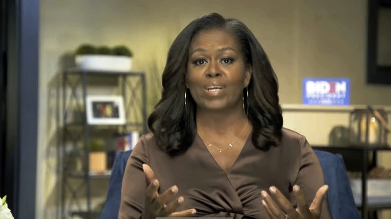 M. Obama: D. Trumpas yra netinkamas prezidentas mūsų šaliai