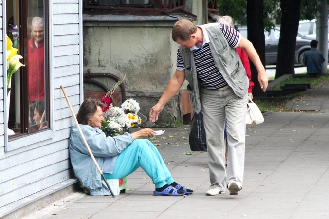Kokios pagalbos iš valstybės gali tikėtis nepasiturintys gyventojai?