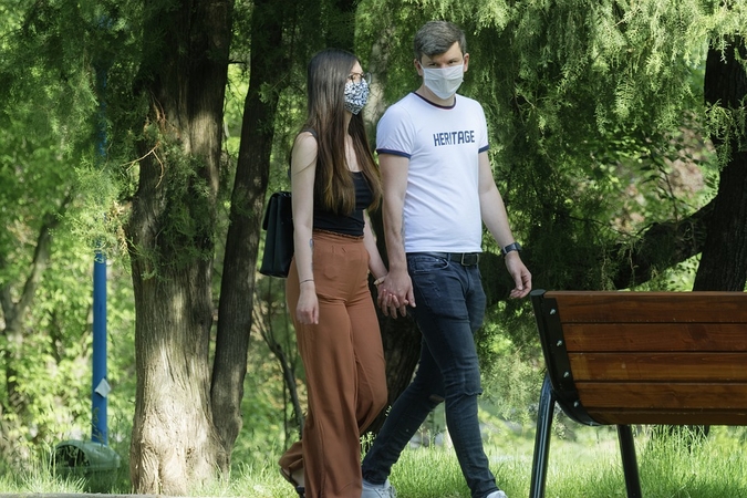 Ministras: blogėjant COVID-19 situacijai, grįš anksčiau buvusi griežtesnė kontrolė