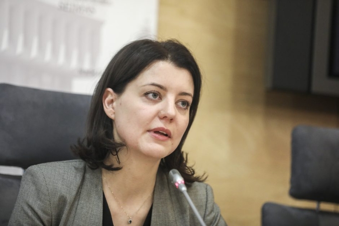 M. Navickienė pritaria Lietuvos banko pozicijai MMA kitąmet didinti iki 703 eurų