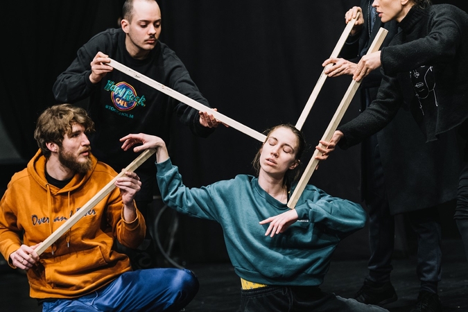 Į Klaipėdos dramos teatro sceną žengia „Robotų pasakos“
