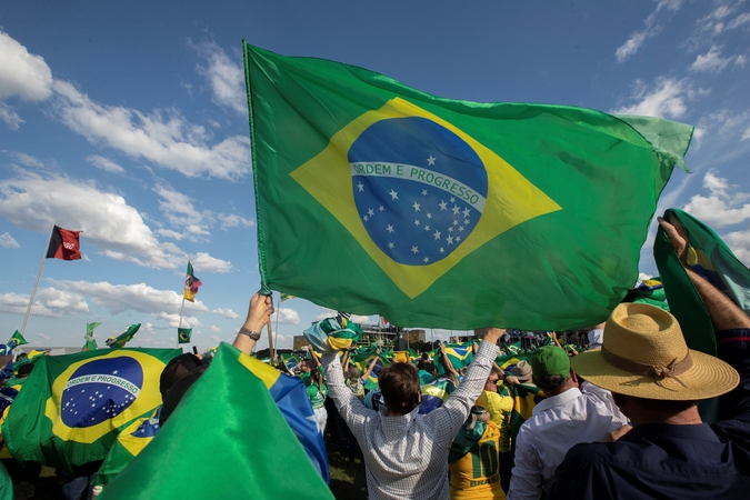 Brazilijoje patvirtinti pirmieji užsikrėtimo indiškąja koronaviruso atmaina atvejai