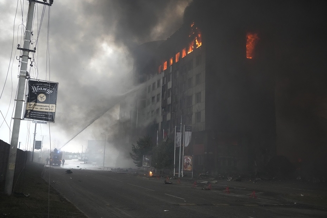 Rusija: užsienio samdiniai Ukrainoje neturi teisės į karo belaisvio statusą