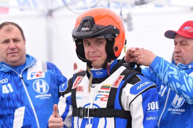 E. Riabko po starto F-2 vandens formulių čempionate: klysti jau nebegalime