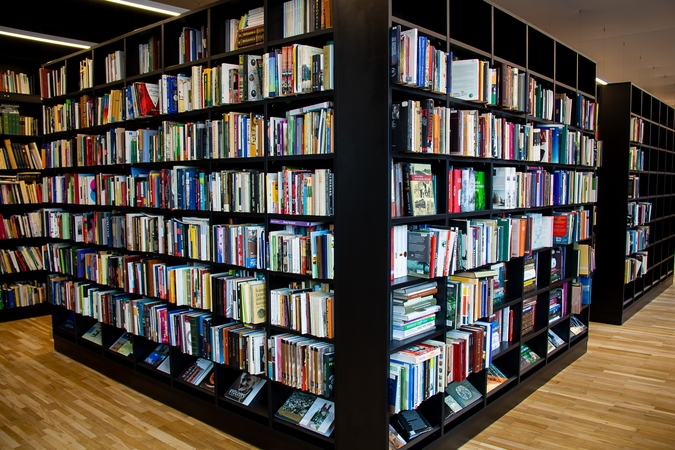 Užsukite: skaitytojų laukia atsinaujinusi Kauno Vinco Kudirkos viešoji biblioteka
