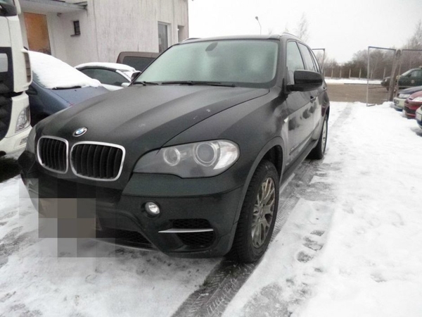 Paviešintos girto kelių gaidelio gaudynės – BMW skriejo 230 km/val. greičiu 