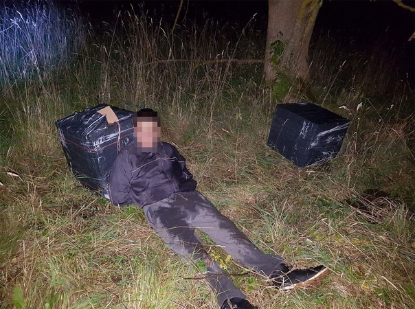 Jauną kontrabandininką sutramdė tik antrankiais