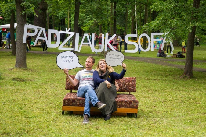 Vytauto parke rinkosi „sofas padžiovę“ kauniečiai