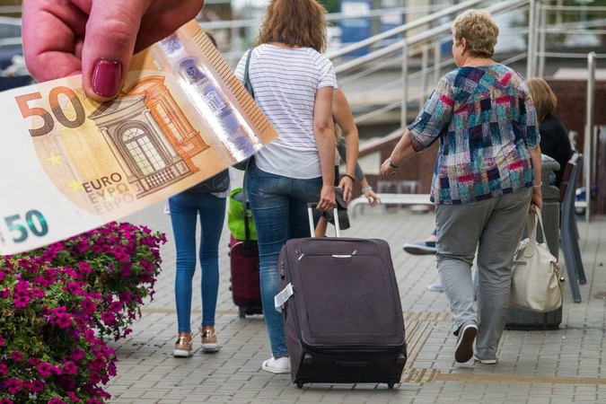 Kaunietė siūlo Rusijos turistams įvesti privalomą Ukrainos rėmimo mokestį