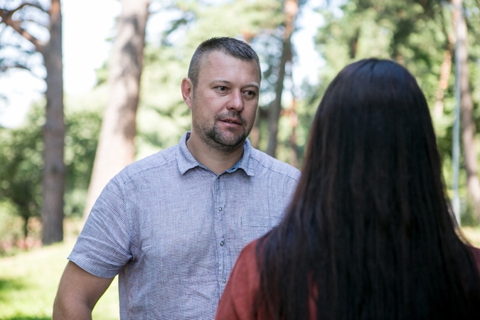 Slėgė: J.Biržiškai žmona iš pradžių nepasakojo, kas vyksta darbovietėje.