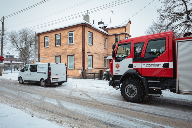 Nelaimė Žaliakalnyje: sprogo šilumos vamzdis 