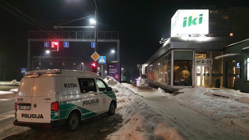 Siaubo trileris Žaliakalnyje: gatvėje bei parduotuvėje aukų ieškojo plaktuku ginkluotas narkomanas