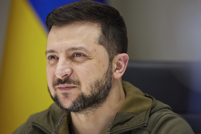 V. Zelenskis vos nežuvo: papasakojo, kaip Rusijos kariai beveik rado jį su šeima
