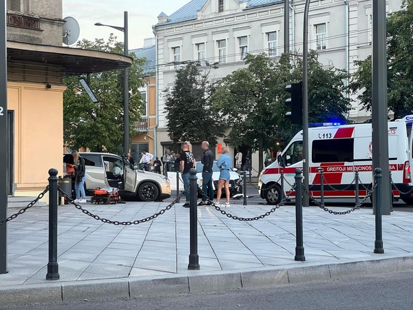 Avarija miesto centre: viena iš dviejų vairuotojų – neblaivi