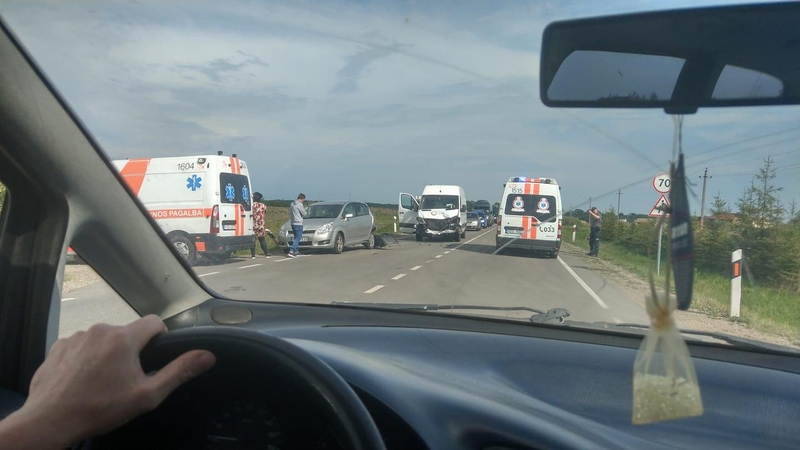 Ringauduose – skaudi avarija, į ligoninę išvežti trys žmonės