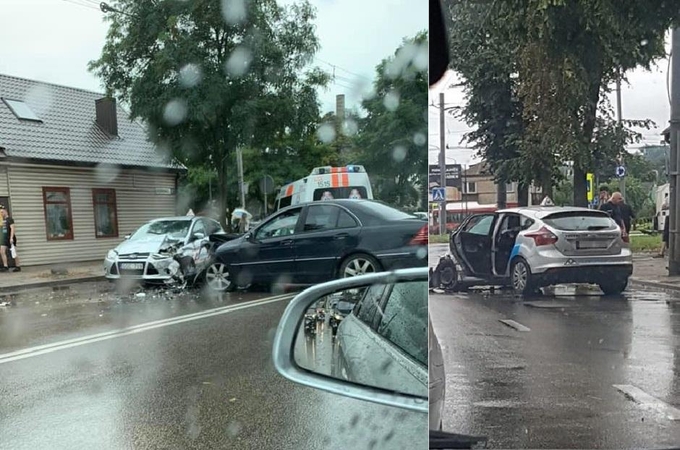 Vilijampolėje į avariją pateko mokomasis automobilis, sužaloti du žmonės