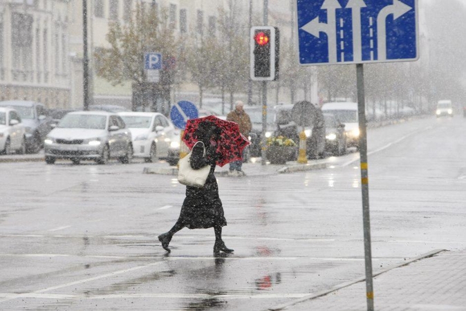 Orai: į šalį grįžta sniegas ir šaltukas