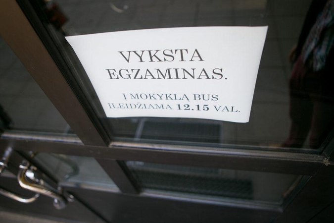 Abiturientai savo žinias tikrins istorijos egzamine