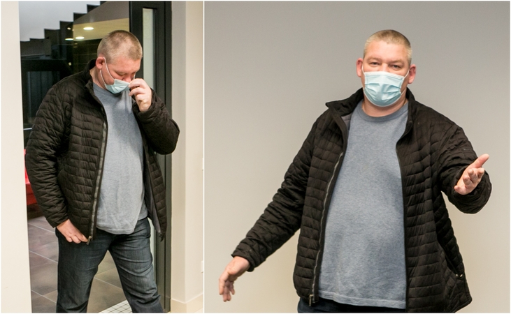 Reakcija: pamatęs žiniasklaidos fotoobjektyvus, M.Volkovas, kasdien vežiojantis nieko apie jam pareikštą šiurpų kaltinimą nežinančius keleivius, neslėpė nepasitenkinimo.