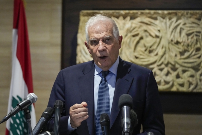 J. Borrellis Libane paragino nedelsiant nutraukti ugnį kare tarp „Hezbollah“ ir Izraelio 