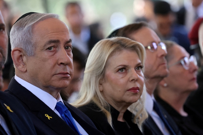 Prokuratūra: Izraelio premjero žmonos atžvilgiu pradėtas baudžiamasis tyrimas