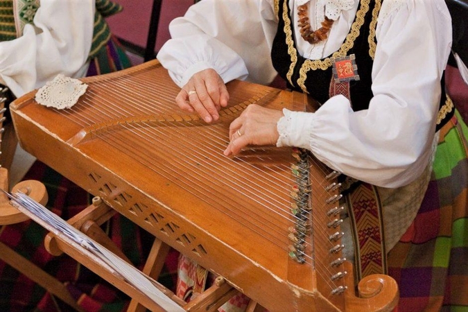 Kaune susiburs kanklių muzikos žinovai