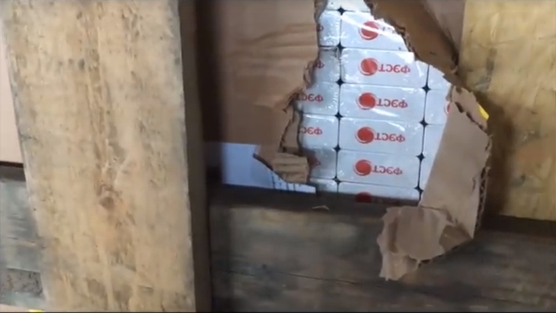 Kybartų muitininkų rankose – 2 mln. eurų baltarusiškų cigarečių siunta