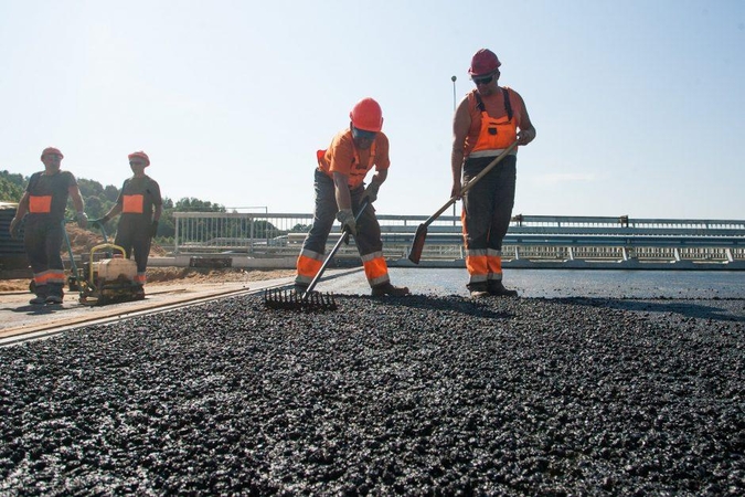 Papildomi 20 mln. eurų – keliams aplink „Via Baltica“ ir „Rail Baltica“, sodų keliams