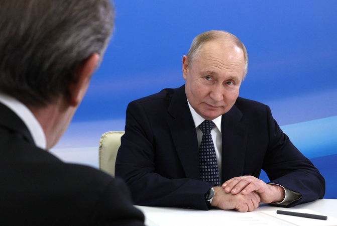 Šiaurės Korėjos diplomatijos vadovė: šalis pasirengusi priimti V. Putiną