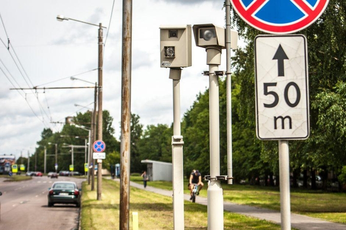 Sektoriniai greičio matuokliai dar neveikia: bus tiek pažeidėjų, kad nespės bausti?