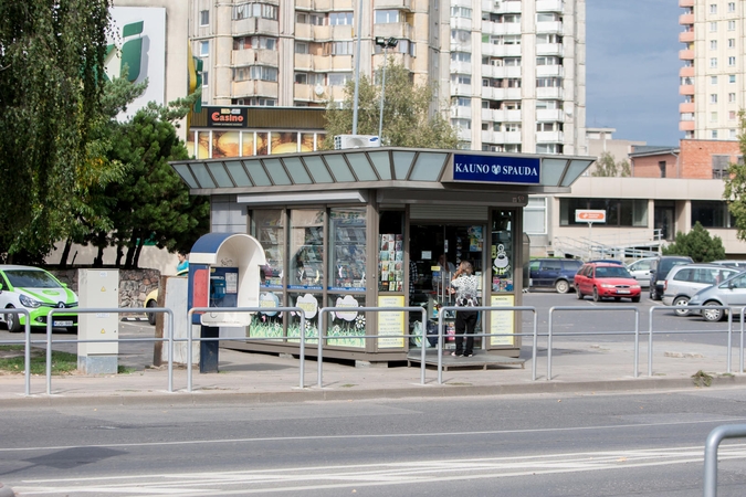 Kenčia: kioskų darbuotojos pakraupusios nuo siautėjančių paauglių.