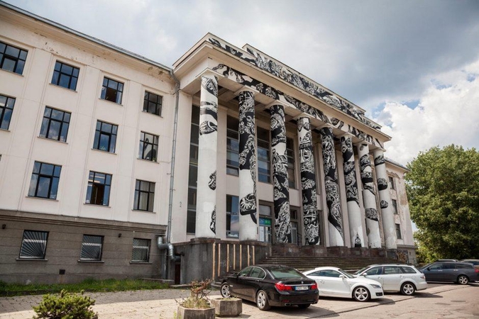 Kodėl stabdomas Profsąjungų rūmų pardavimas?