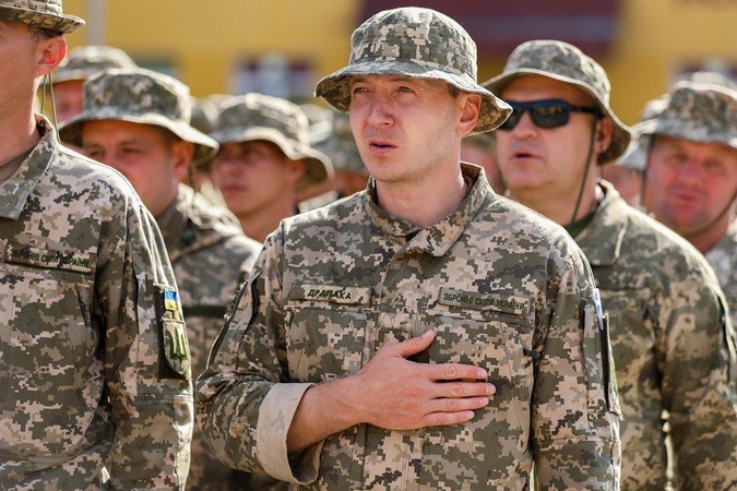 Misija: Lietuvos kariuomenės instruktoriai padeda ukrainiečiams suprasti jų kariuomenėje diegiamus NATO standartus.