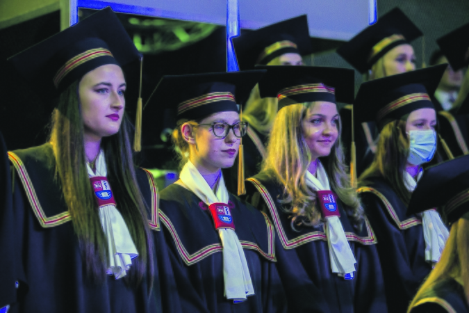 Šventė: LSMU universitetą šiemet baigė beveik 1 tūkst. studentų.