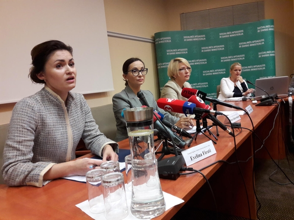 Vaikų teisių atstovė apie incidentą Kaune: vaikai paimti ne dėl pliaukštelėjimo