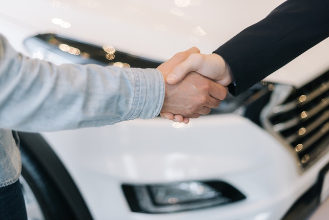 Pakaunėje gyvenančiam izraeliečiui – rimti nemalonumai dėl machinacijų su automobiliais