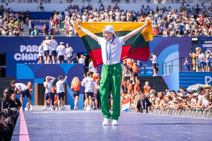 Olimpinių žaidynių uždarymo ceremonijoje Lietuvos vėliavą neš D. Banevič