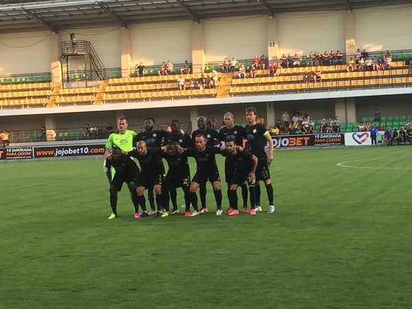 Turkijos futbolo čempionate – Ž. Karčemarsko klubo lygiosios