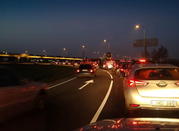 Įvažiavimas į Klaipėdą ketvirtadienį buvo paralyžiuotas