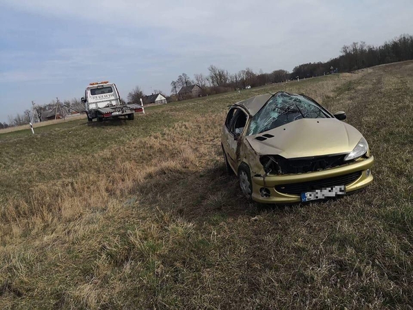 Kelyje Klaipėda–Palanga vertėsi girto vairuotojo „Peugeot“