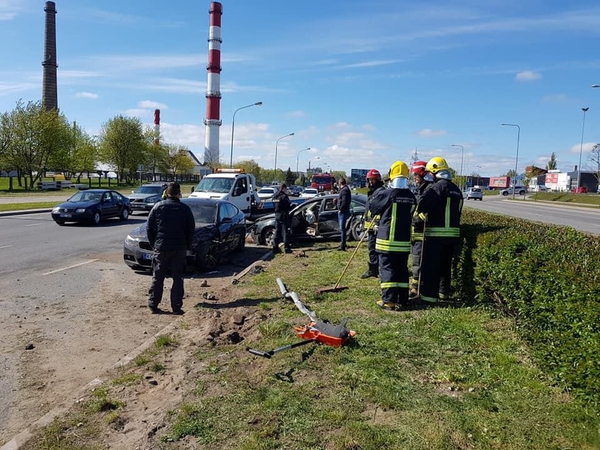 Šilutės plente – masinė avarija, yra sužeistų