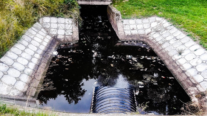Į upelį išpylė tualeto turinį: ieškomi liudininkai