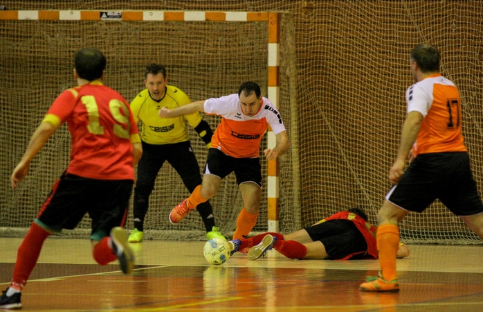 Salės futbolo A lygos čempionato rungtynės baigėsi lygiosiomis