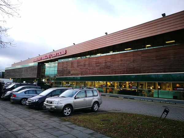 Prieš šventes vagys švarino baldų parduotuvę