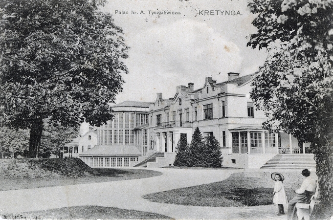 Atgims istorinė Kretingos dvaro rūmų veranda