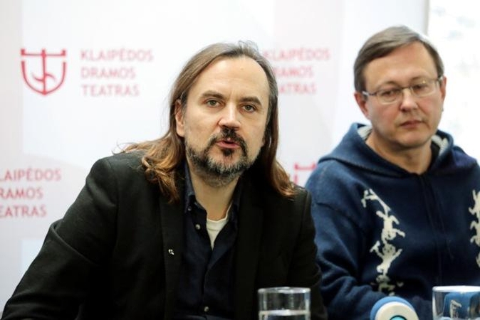O.Koršunovas(kairėje)