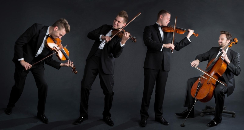 Palangoje muzikuos styginių kvartetas „Mettis“
