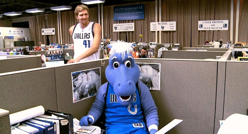 Kadras iš filmo „Nowitzkis. Tobulas metimas“.