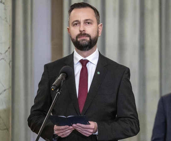 Lenkija pasirengusi JAV pagalbos Ukrainai atnaujinimui per savo centrą