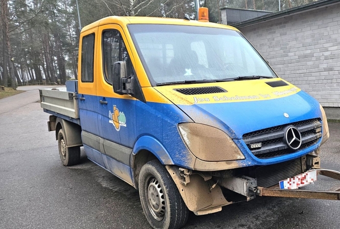 Dėl suklastoto dokumento du kirgizai atsidūrė areštinėje